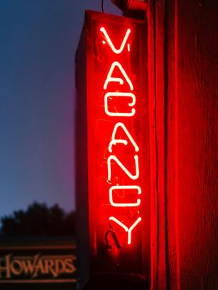 red vacancy neon